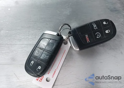 2012 Chrysler 300 Limited из США, поврежденный, VIN 2C3CCACG1CH191967